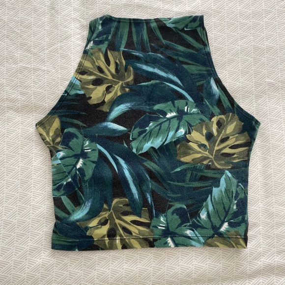 aa jungle leaves crop top - Picture 3 of 4
